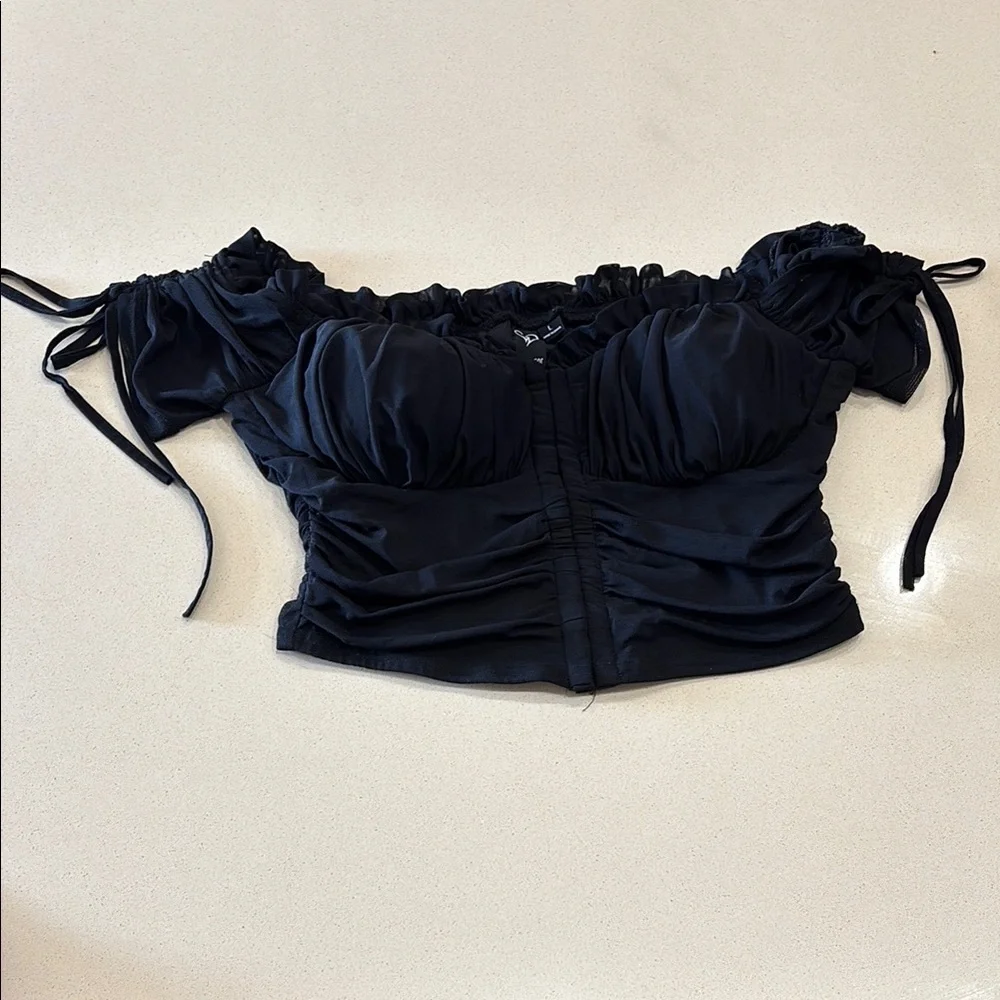 Hooked In Ruched Crop Top - Picture 2 of 6